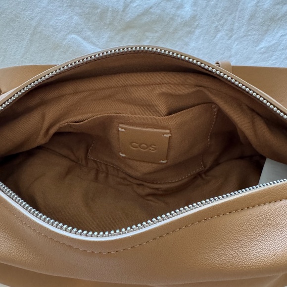 COS beige swing crossbody leather bag - Picture 9 of 10